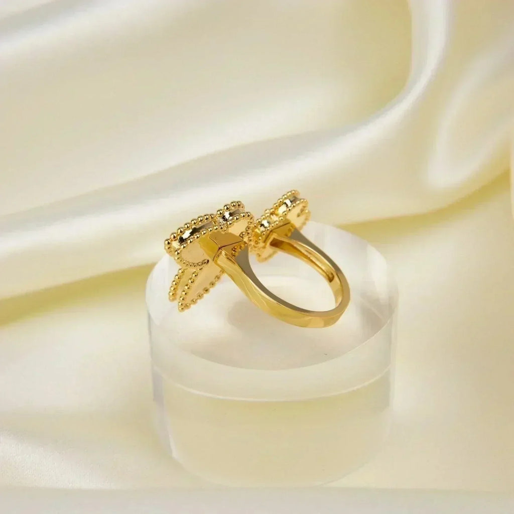 VCA LUCKY BETWEEN THE FINGER RING