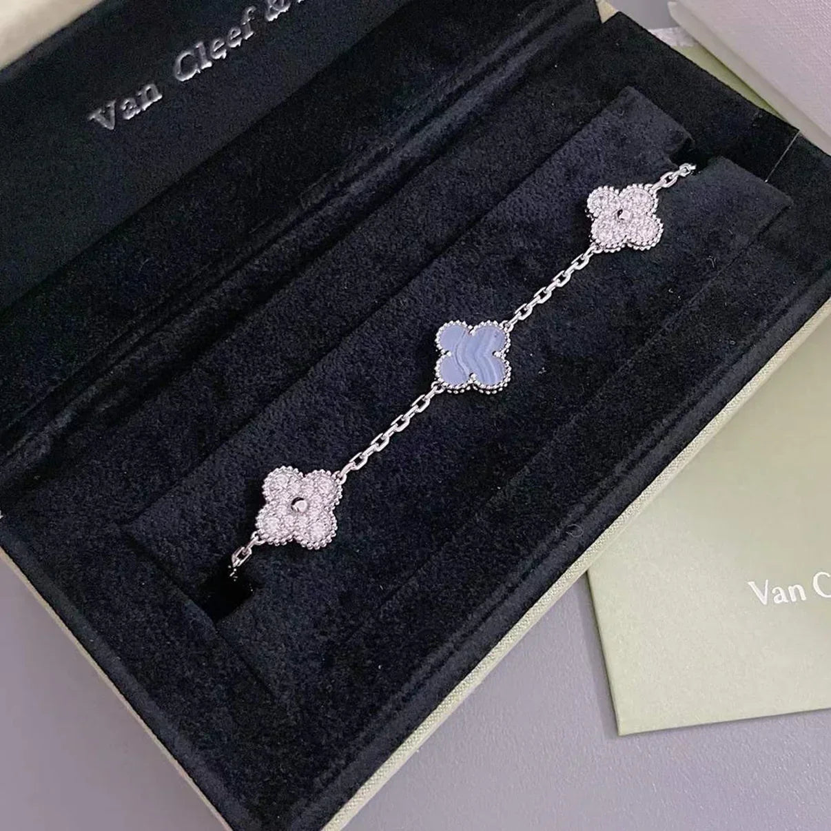 VCA CLOVER 5 MOTIF PURPLE CHALCEDONY BRACELET COLLECTION