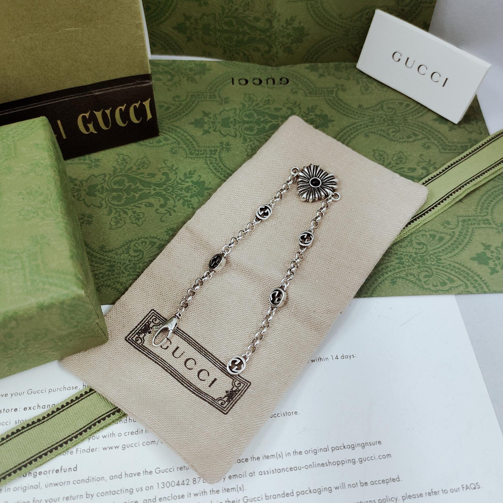 Double Gucci Interlocking Gucci Heart Bracelet